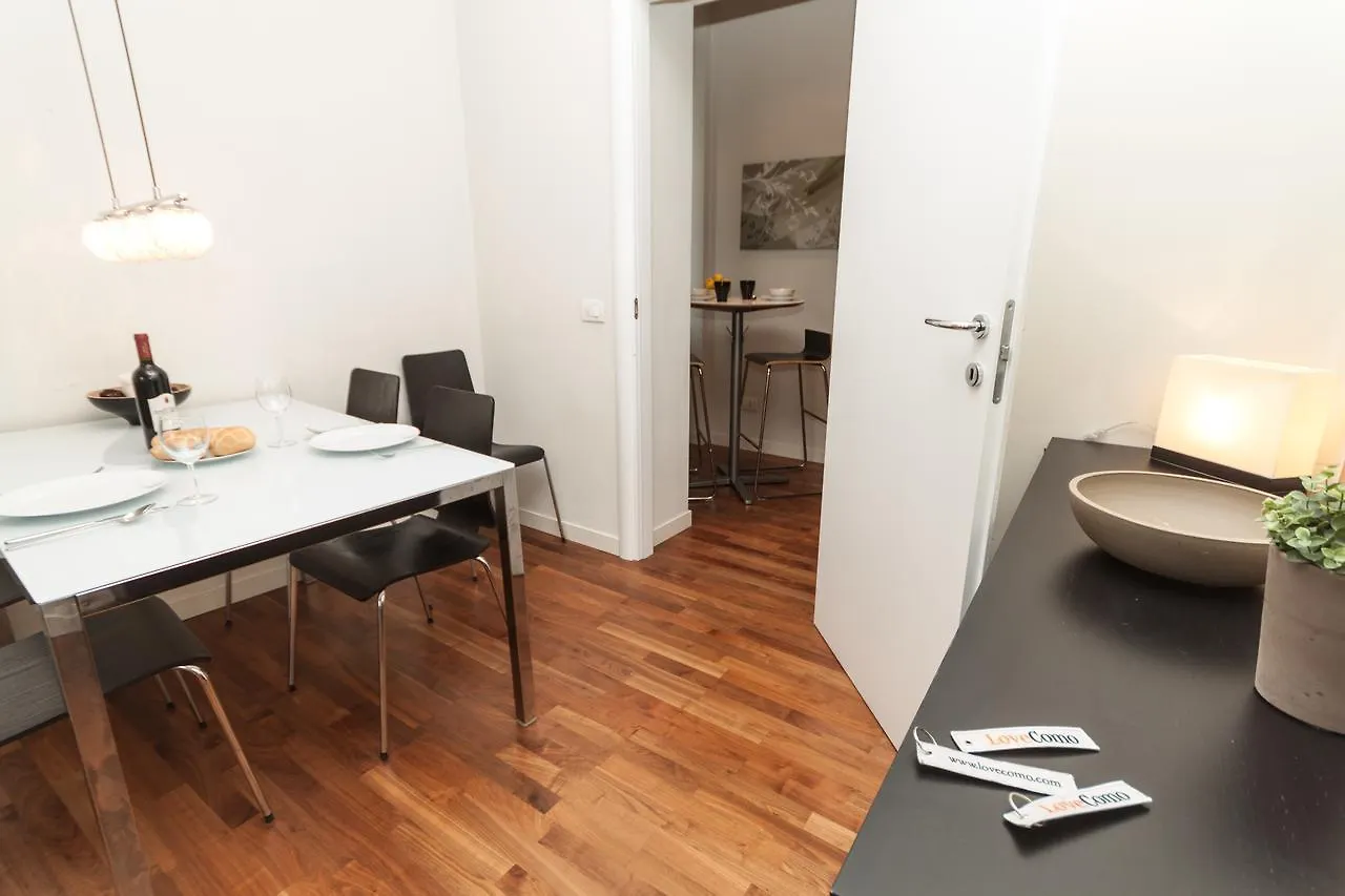 Apartment Rodrigo Lake Side Suite