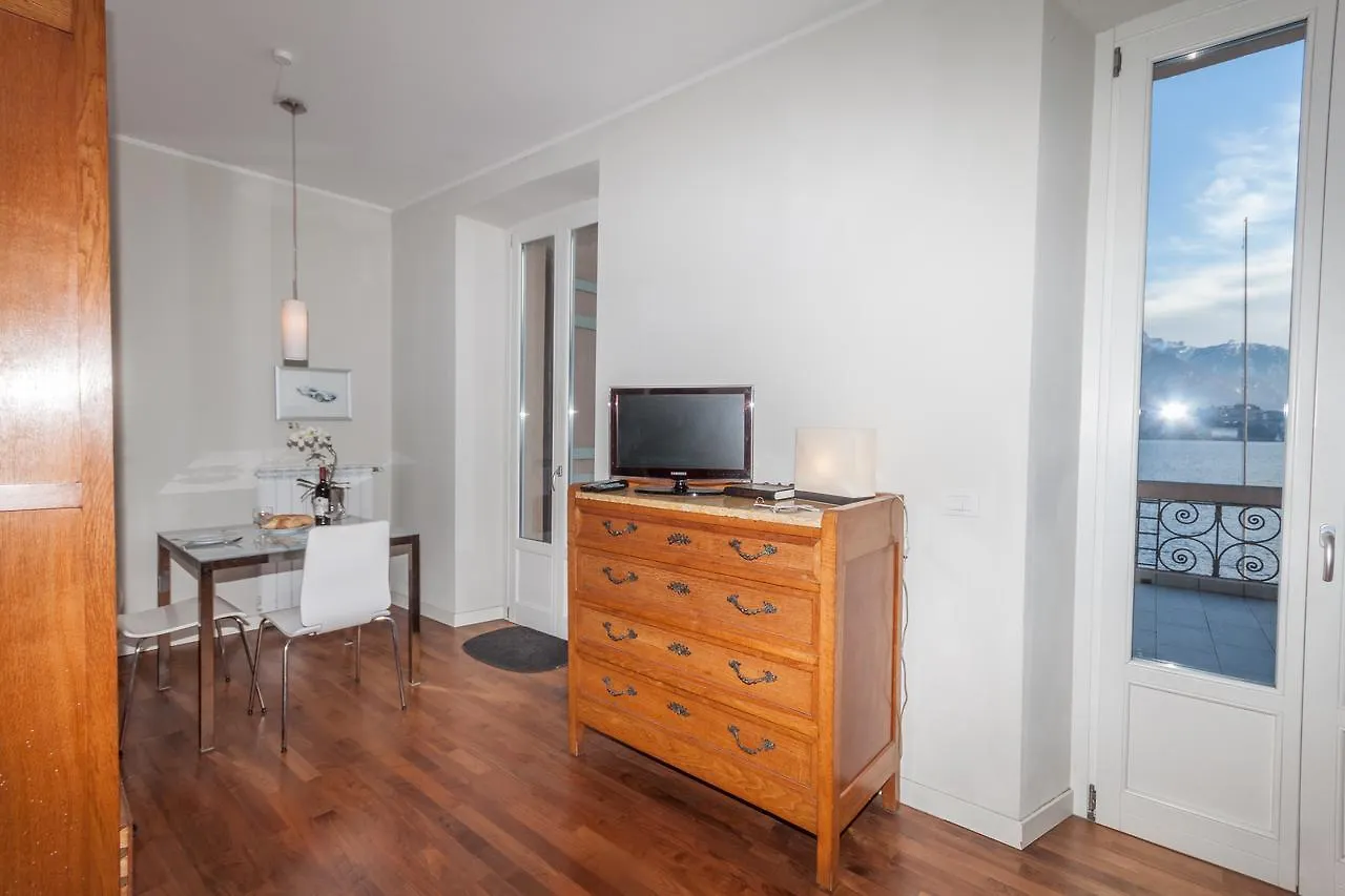 Apartment Rodrigo Lake Side Suite