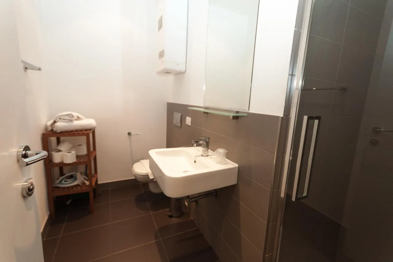 Rodrigo Lake Side Suite Griante